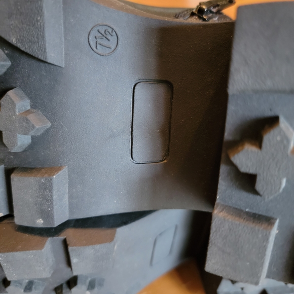 SO Black Memory Foam Ankle Boots Zip Up Chelsea NWOT Size 7.5 - Picture 6 of 9